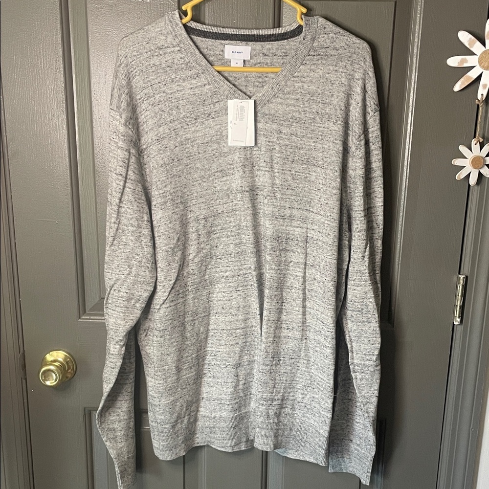 Old Navy Heather Gray V-Neck Sweater NWT